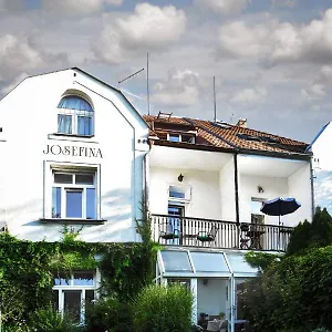 vila-josefina.praguehotelsweb.com/
